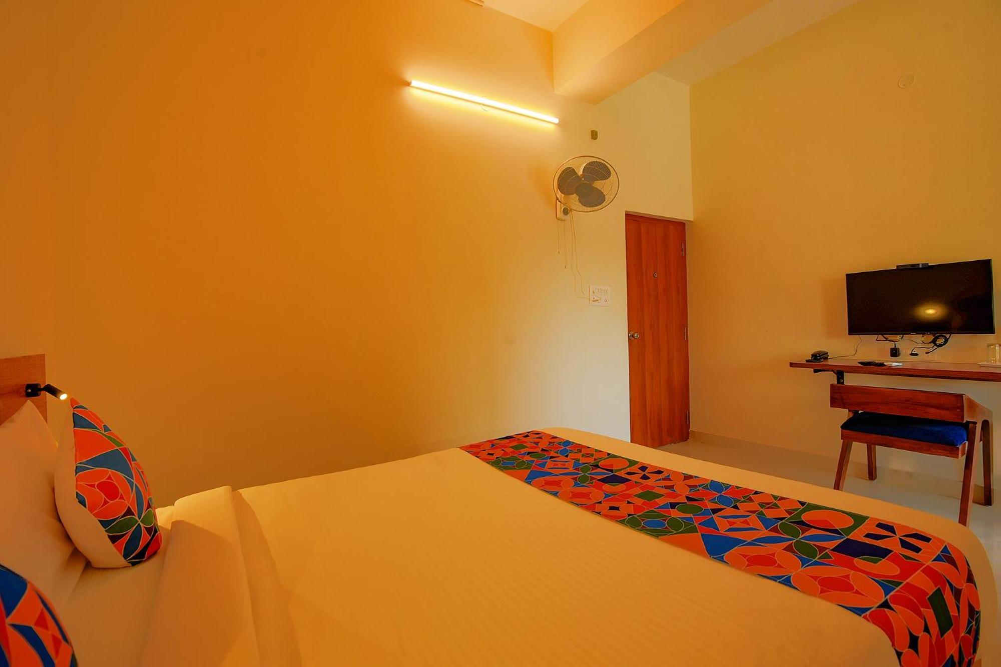 Fabhotel Gr Lake View - Btm Layout 벵갈루루 외부 사진