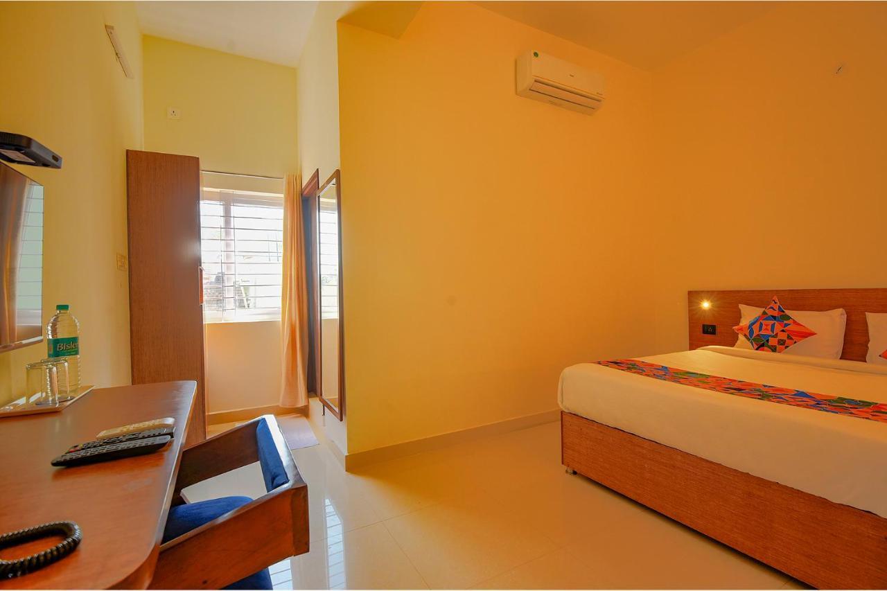 Fabhotel Gr Lake View - Btm Layout 벵갈루루 외부 사진
