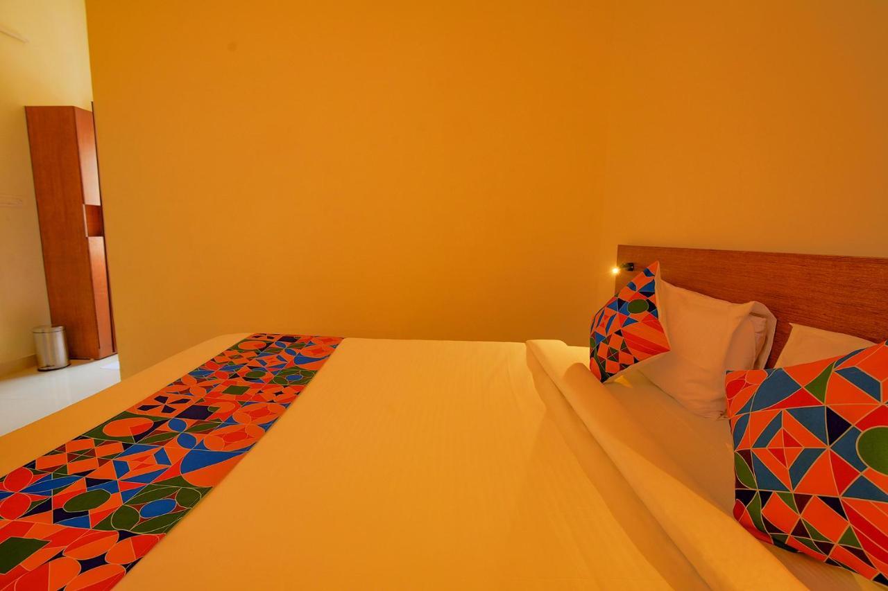 Fabhotel Gr Lake View - Btm Layout 벵갈루루 외부 사진
